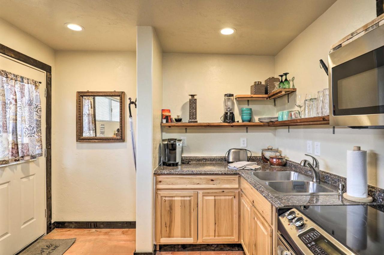 Pet-Friendly Tucson Casita Shared Hot Tub And Porch别墅 外观 照片